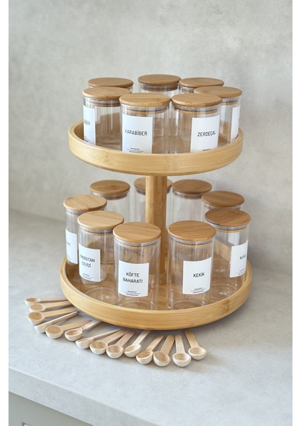 16'lı Bambu Vakum Kapaklı ve Döner Standlı Baharatlık Seti (25 Adet Etiket) + 16 Adet Ahşap Kaşık