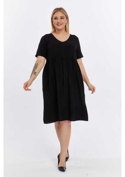 Kadın Siyah Büzgü Detaylı midi Yazlık büyük Beden Elbise 4424-105