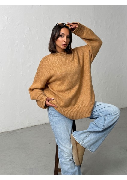 Kadın Yumuşak Dokulu Bisiklet Yaka Oversize Basic Triko Kazak fırsatları