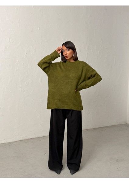 Kadın Yumuşak Dokulu Bisiklet Yaka Oversize Basic Triko Kazak fırsatları