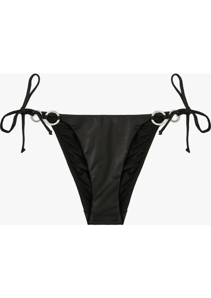 Bağlamalı Detaylı Halka Toka Detaylı Bikini Altı