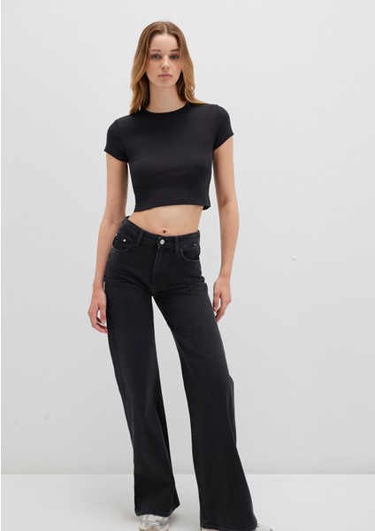 Siyah Basic Crop Tişört 1600814-900