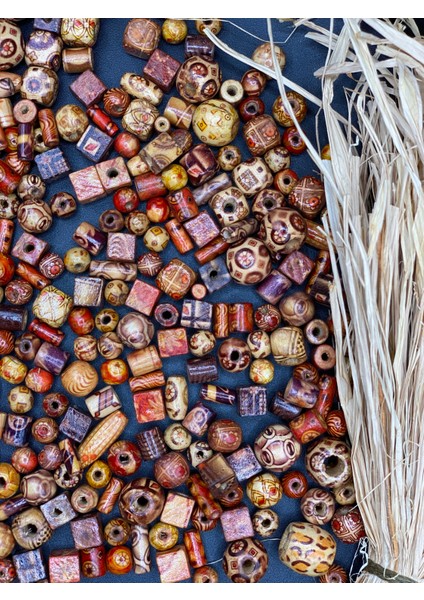 Ahşap Boncuk (50 Gram 70-80 Adet) Farklı Desen-Farklı Ölçü-Karışık-Tahta-Aksesuar-Renkli-Çeşit modelleri