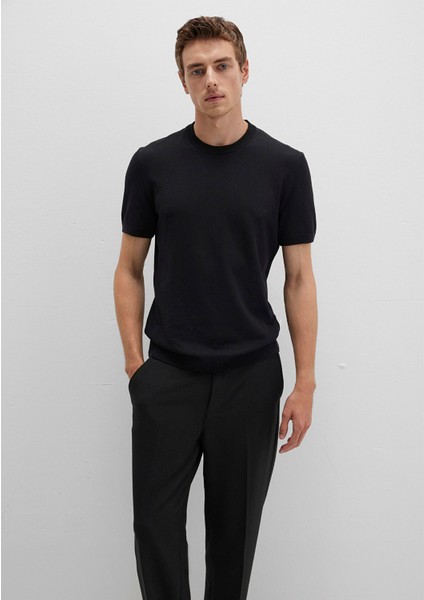 Kısa Kollu Siyah Triko Tişört 0710250-900