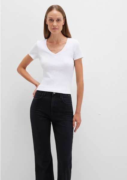 Beyaz Basic V Yaka Tişört 1601040-620