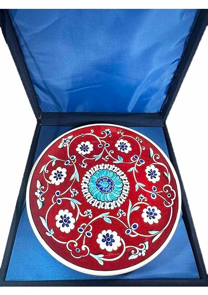 Hayırlı Olsun Hediyesi Kırmızı Zeminli Çiçek Desenli Iznik Çini Tabak modelleri