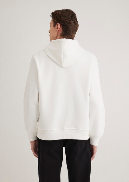 Mavi Logo Nakışlı Kapüşonlu Beyaz Sweatshirt 065809-34519