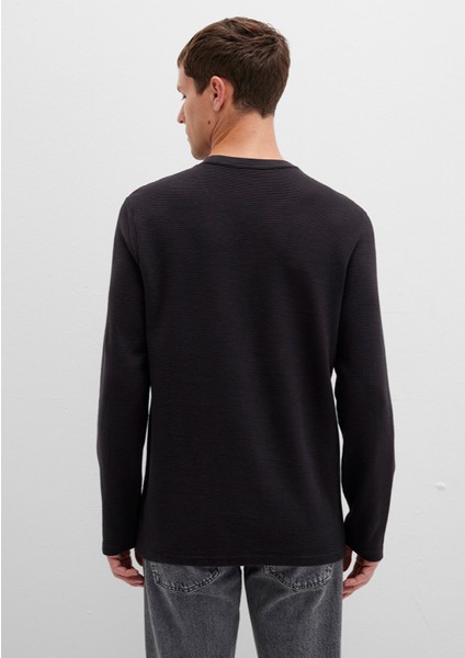 Uzun Kollu Dokulu Siyah Tişört 064622-21842