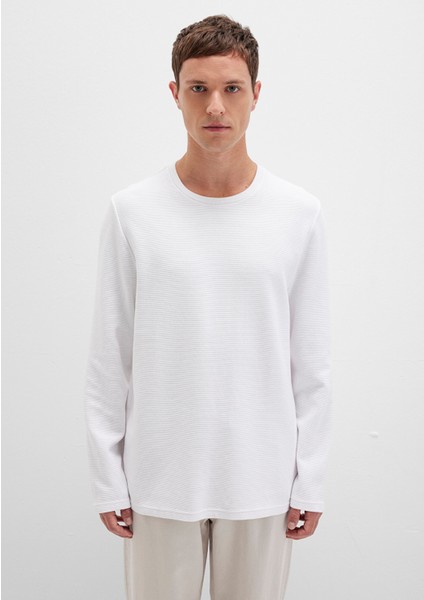 Uzun Kollu Dokulu Beyaz Tişört 064622-20454