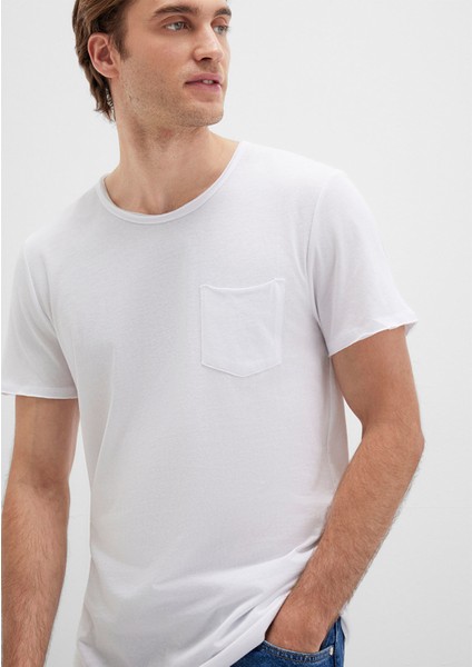 Dikişli Cep Detaylı Beyaz Tişört 062772-20843
