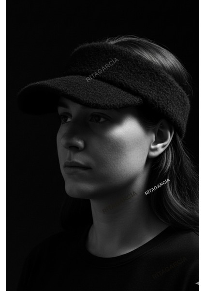 Peluş Vizör Kışlık Şapkası