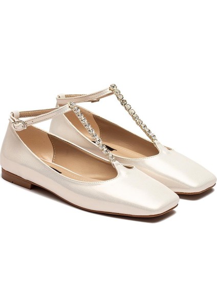 Kadın Taş Tokalı Parlak Babet Ayakkabı 2205