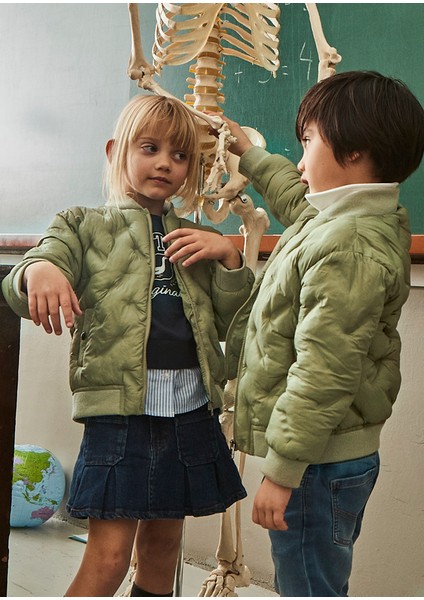Unisex Çocuk Mont – 4-10 Yaş, Yeşil, Su Itici, Rüzgar Geçirmez, Fermuarlı ve Cepli