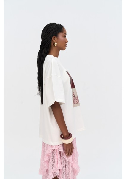Red Bloom Oversize Beyaz T-Shirt modelleri