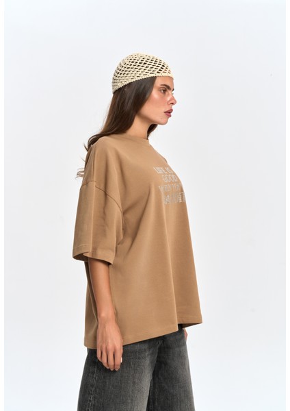 Baddie Oversize Açık Haki T-Shirt fırsatları