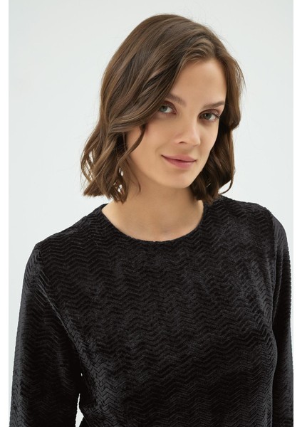 Kadın Siyah Kadife Kumaş Uzun Kollu Bol Paça Pijama Takımı C2T7N171 fırsatları