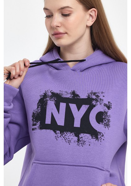 Kadın Kapşonlu Rahat Kalıp Içi Polarlı 3 Iplik Nyc Baskılı Sweatshırt SPR24SWK09 fırsatları