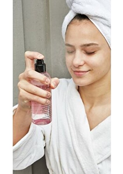 Jeju Yüz Toniği Vegan Formül ile Genç Ciltler için 200 ml Temizleyici ve Nemlendirici