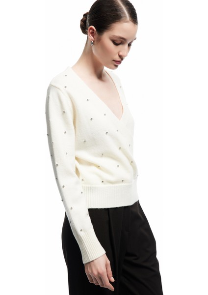 Uzun Kollu Kruvaze V Yaka Taşlı Triko Kazak fiyatları