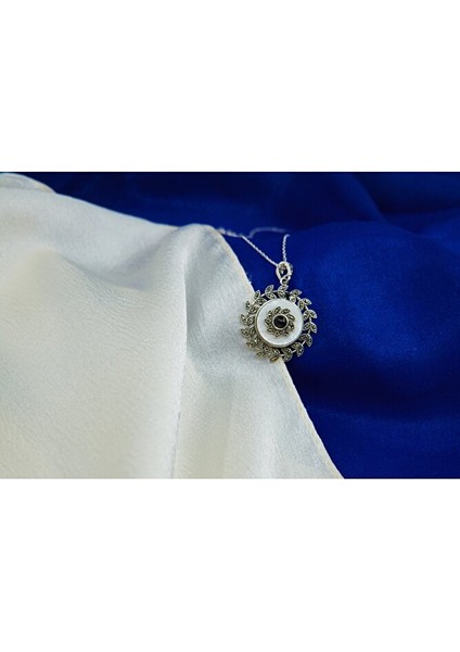 Yuvarlak Taşlı Kolye SK0003 indirimleri