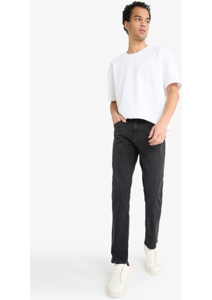 Pedro Slim Fit Dar Kalıp Normal Bel Dar Paça Jean Pantolon F2922AX25AU modelleri