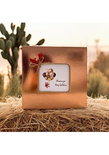 İsme Özel Balonlu Bebek Çikolatası 48 Adet Elit Sütlü Madlen Şık Kutuda