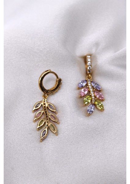 Vip Çelik Renkli Zirkon Taşlı Yaprak Model Sallantılı Küpe fırsatları