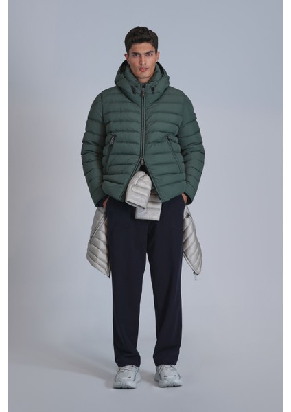 Oversize Kapüşonlu Erkek Kışlık Mont - Minimalist Tasarım