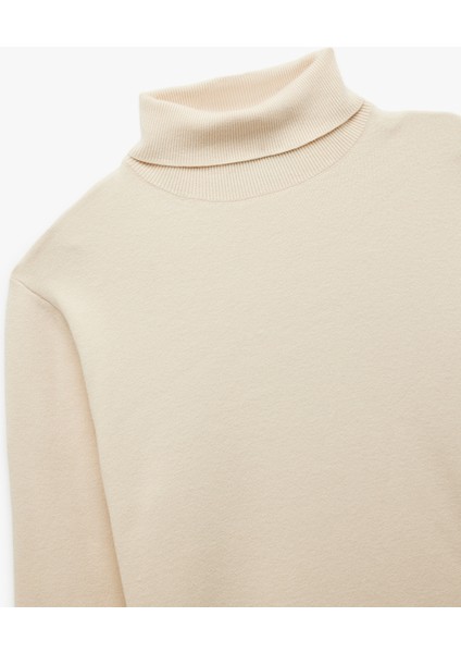 Uzun Kollu Basic Boğazlı Triko Kazak indirimleri