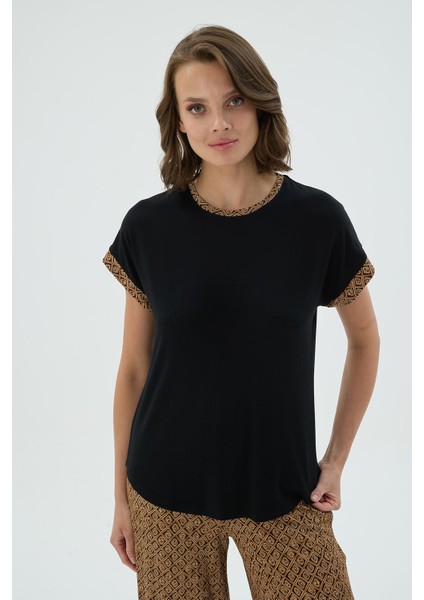 Kadın Siyah Renk Kısa Kollu Desenli Kapri Pijama Takımı C0T1N371 modelleri