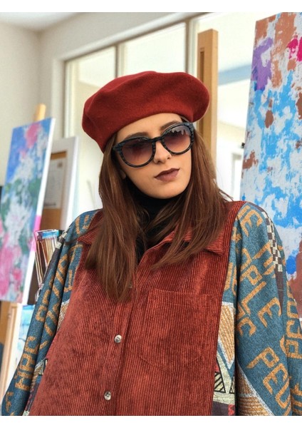 Kiremit Bayan Ressam Bere