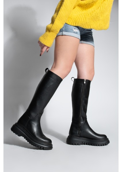 Kadın Kalın Tırtıklı Taban Fermuarlı Günlük Bot Galori Siyah fiyatları