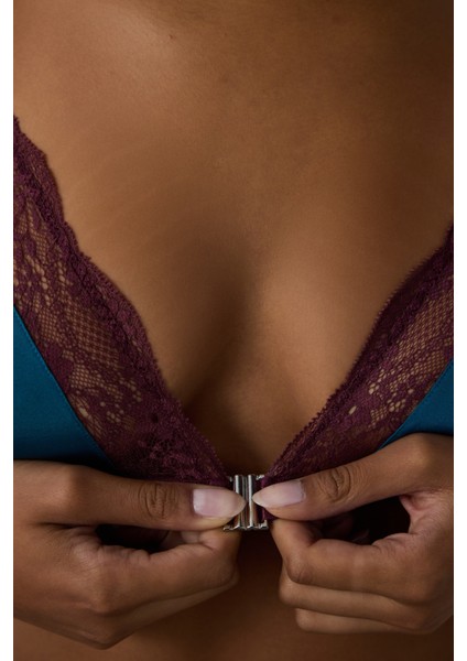 Petrol Yeşili Dantelli Balensiz Dolgusuz Üçgen Sütyen