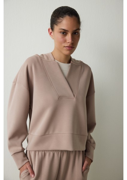 Bej Kapüşonlu Modal Crop Sweatshirt