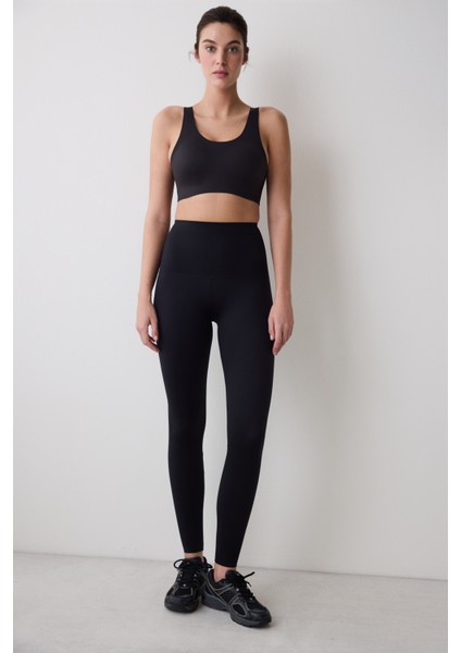 #izbırakmaz Siyah Orta Destek Zero Feel Bra Spor Sütyeni