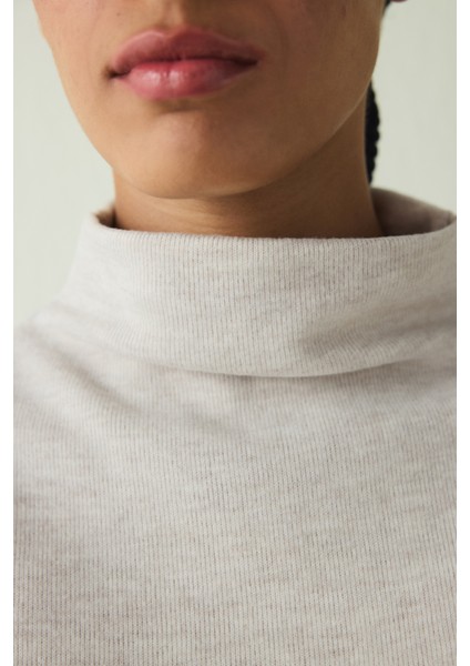 Bej Melanj Bisiklet Yaka Oversize Kolsuz Üst