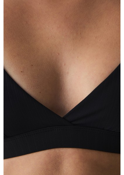 Siyah Balensiz Dolgusuz Micro Üçgen Sütyen