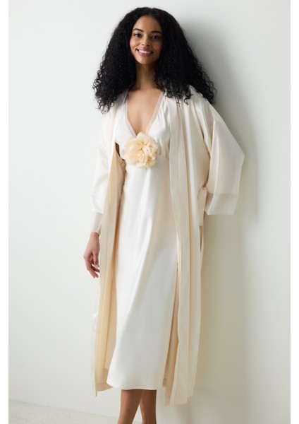 Roses Saten Krem Gecelik