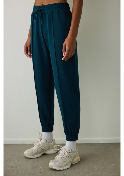 Koyu Yeşil Silky Feel Normal Bel Jogger