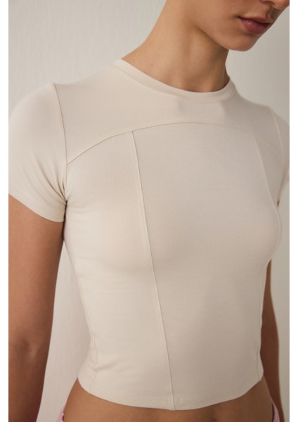 Bej Bisiklet Yaka Kısa Kollu Slim Fit Modal Tişört