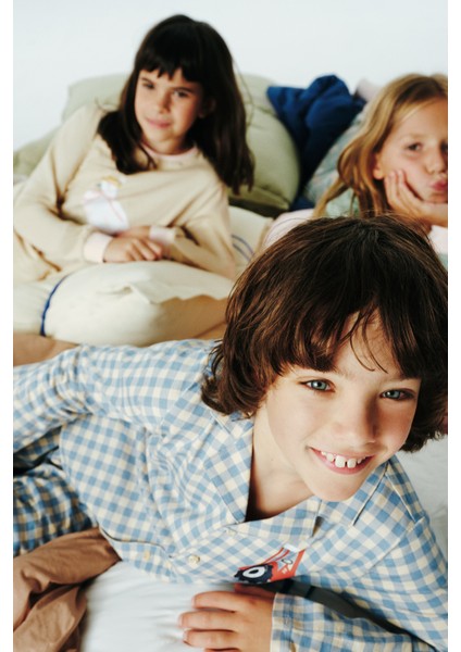 Bej Erkek Çocuk Ekoseli Düğmeli Gömlekli Pamuklu Pijama Takımı