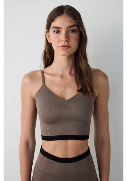 Haki Seamless Dikişsiz Çapraz Askılı Spor Sütyeni