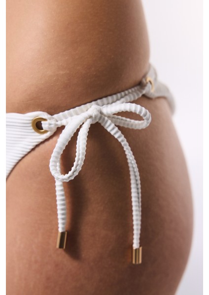 Krem Maggie Bikini Altı