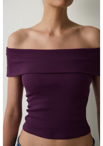 Cupsecret Kendinden Pedli Mor Foldable Madonna Yaka Kolsuz Slim Fit Üst