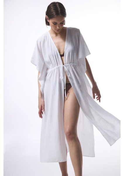 Beyaz Çiçekli Bağlama Detaylı Kimono