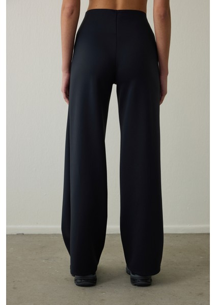 Siyah Yüksek Bel Toparlayıcı Etkili Düz Paça Pantolon