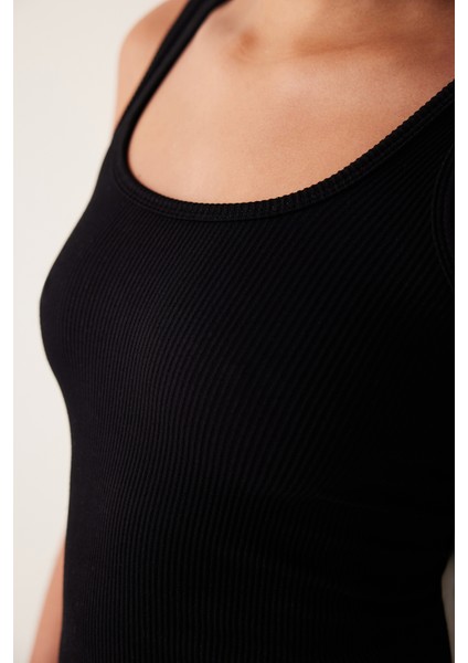 Siyah Dikişsiz Kare Yaka Seamless Üst