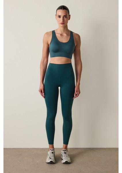 #İzbırakmaz Koyu Yeşil Orta Destek Zero Feel Spor Sütyeni