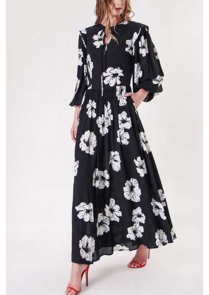 Siyah Balon Kollu Pens Detaylı Elbise 94234