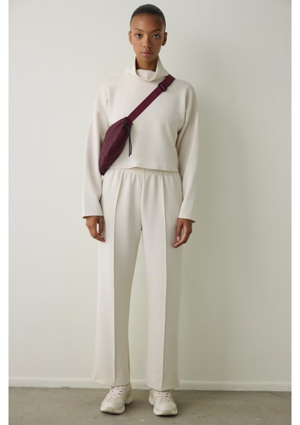 Bej Balıkçı Yaka Uzun Kollu Modal Üst